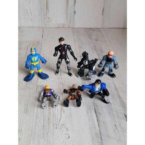 Assorted villain hero mini action figure toy set diver robot - Picture 1 of 9